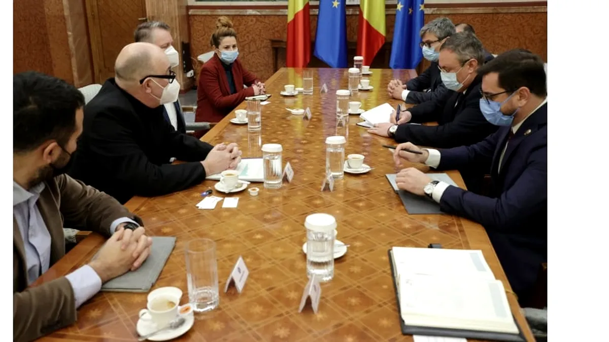 Premierul Nicolae Ciucă s-a întâlnit cu reprezentanții Azomureș. Se caută soluţii pentru   producţia de îngrăşăminte