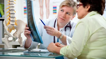 Depresia și osteoporoza au aceeași cauză? Care este, de fapt, legătura dintre ele