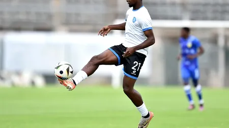 Fotbalist mort la doar 22 de de ani. I s-a făcut rău la încălzire