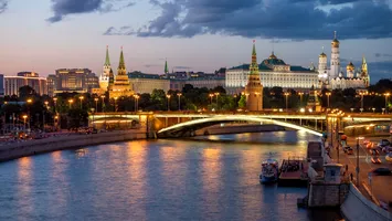 Orașul de sub Moscova, o poartă către o lume paralelă. Misterul bibliotecii secrete, laboratoarele alchimiștilor, stațiile de metrou bântuite