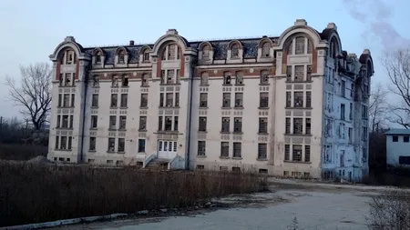 Clădirea fostei Regii de Tutun din Craiova se transformă în școală