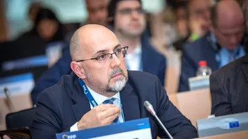Kelemen Hunor, către PSD, PNL, USR: „Să revină la masa negocierilor!”