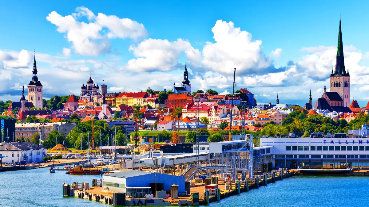 Țara din UE care a bătut Singapore și Portugalia în topul relocării. Românii se pot muta fără viză