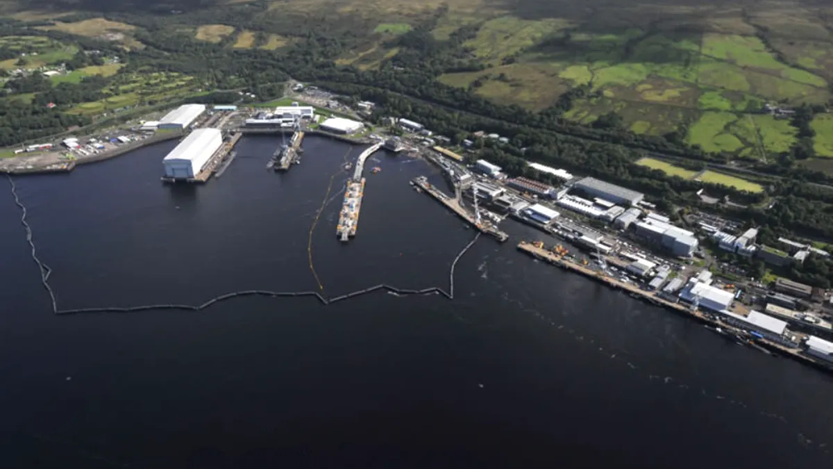 Decizie-surpriză în Scoția: românca arestată lângă baza submarinelor nucleare scapă, deocamdată, de acuzaţii