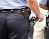Polițiștii au împușcat un bărbat care își agresa partenera