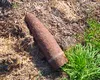 Două proiectile explozive descoperite pe câmp, în Giurgiu