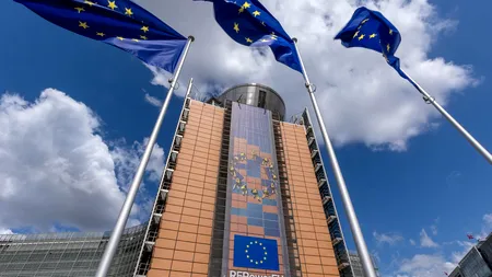 UE va permite instalarea de programe spion pe telefoanele jurnaliştilor
