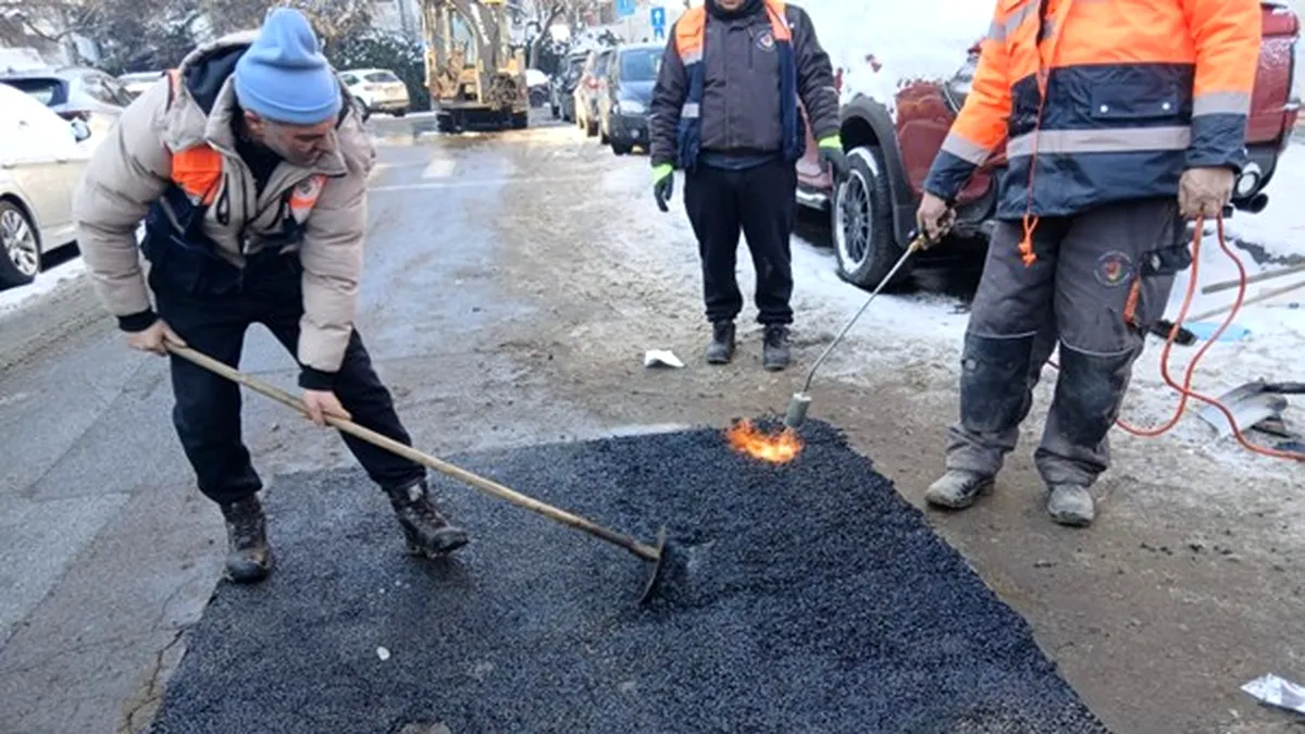 Echipa Infrastructură Sector 5, activă pe teren, indiferent de condițiile meteorologice!