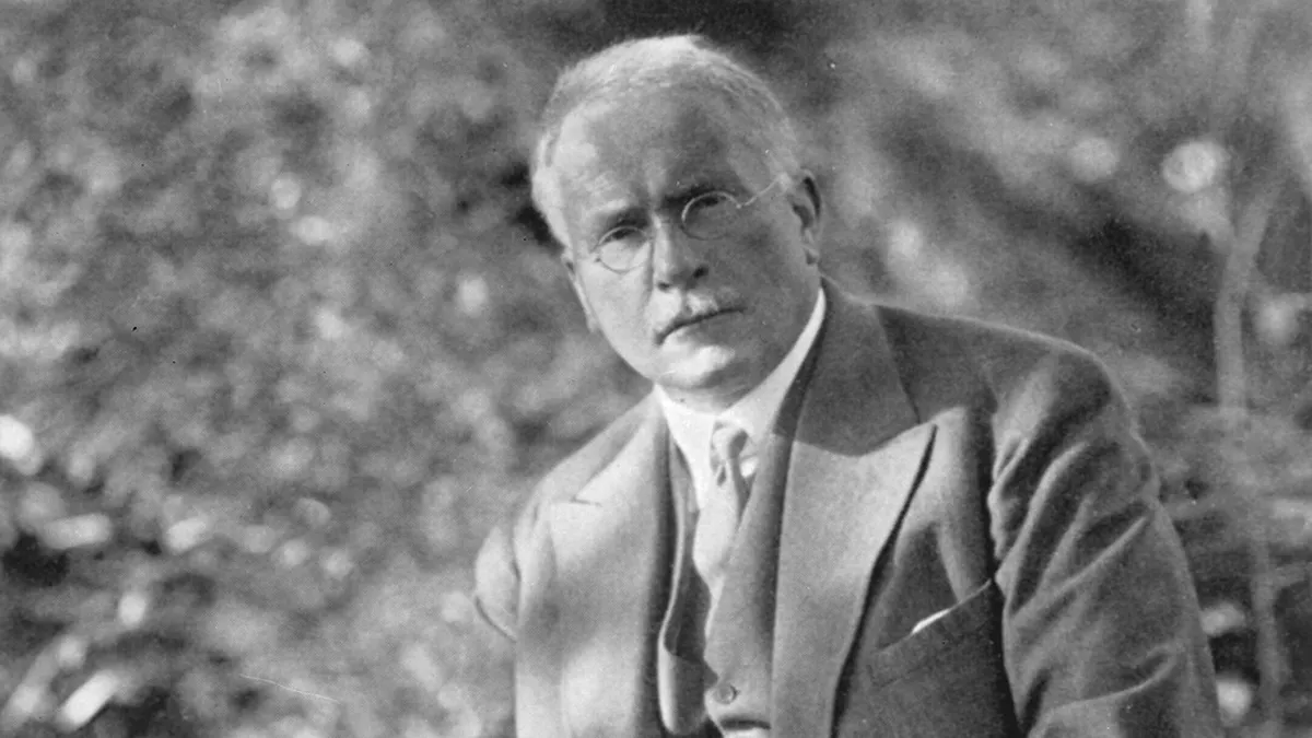Anti-FrikiPedia: Carl Gustav Jung și epidemia psihică - o maladie mai periculoasă decât orice catastrofă naturală