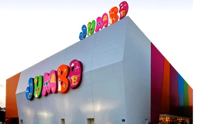 Un milionar grec a răbufnit: Românii nu sunt proști că lucrează 7 zile pe săptămână în magazinele noastre