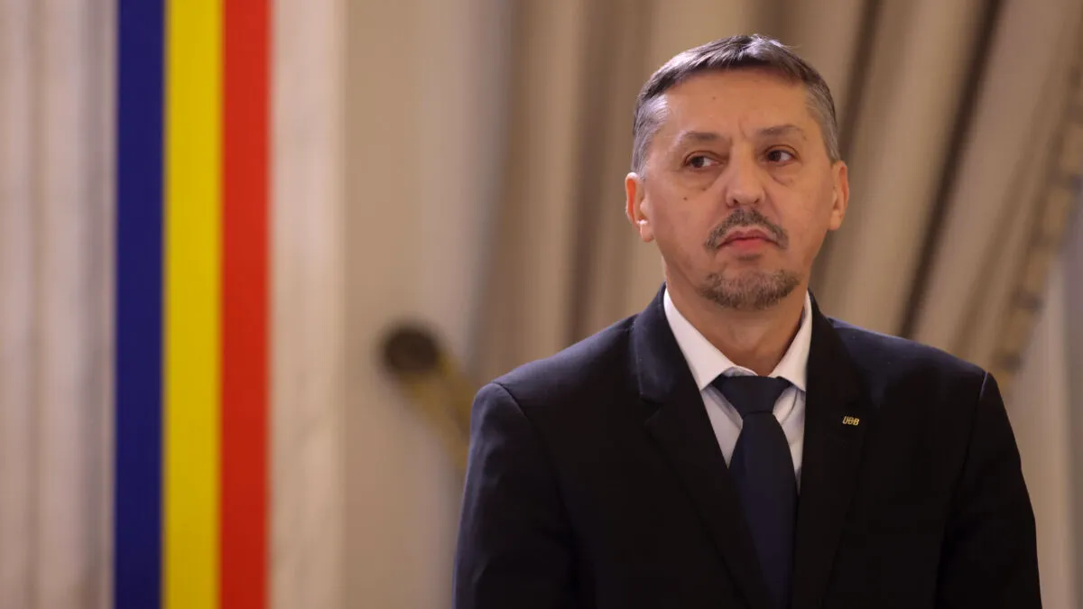 Ministrul Educației, împotriva interzicerii telefoanelor în școli: Tehnologia în sine nu este bună sau rea!