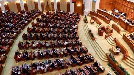 Parlamentarii reiau dezbaterile pentru modificarea statutului, după ce inițial au eșuat