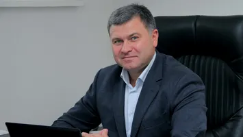 Război hibrid total împotriva Moldovei: Ambasadorul moldovean Victor Chirilă avertizează asupra amenințărilor Rusiei, înainte de alegerile cruciale
