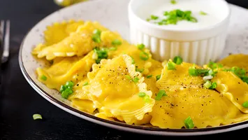Ravioli, noua „armă” a Germaniei în caz de război. Berlinul pregătește stocuri de alimente gata de consum pentru populație