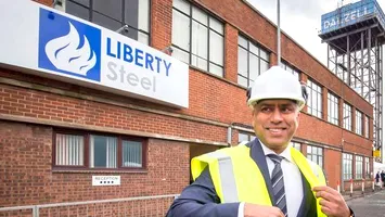 BNR a sancţionat banca lui Sanjeev Gupta, „patronul” Combinatului „Liberty”