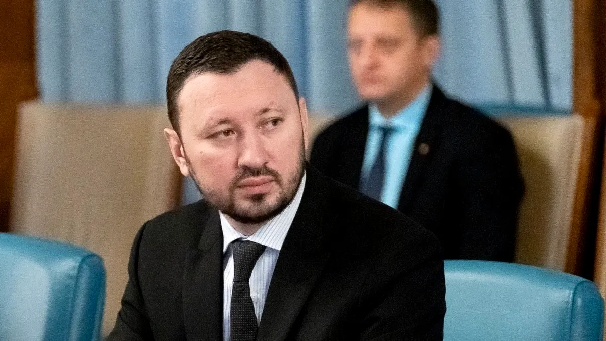 Prime de pensionare de zeci de mii de euro pentru sute de bugetari. Mircea Fechet:  I-am convocat săptămâna viitoare, discutăm şi de reorganizare
