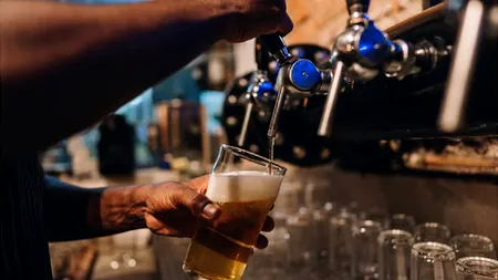 A fost greu de sărbători? Nu renunța definitiv la alcool în luna ianuarie! Sfaturile unui expert