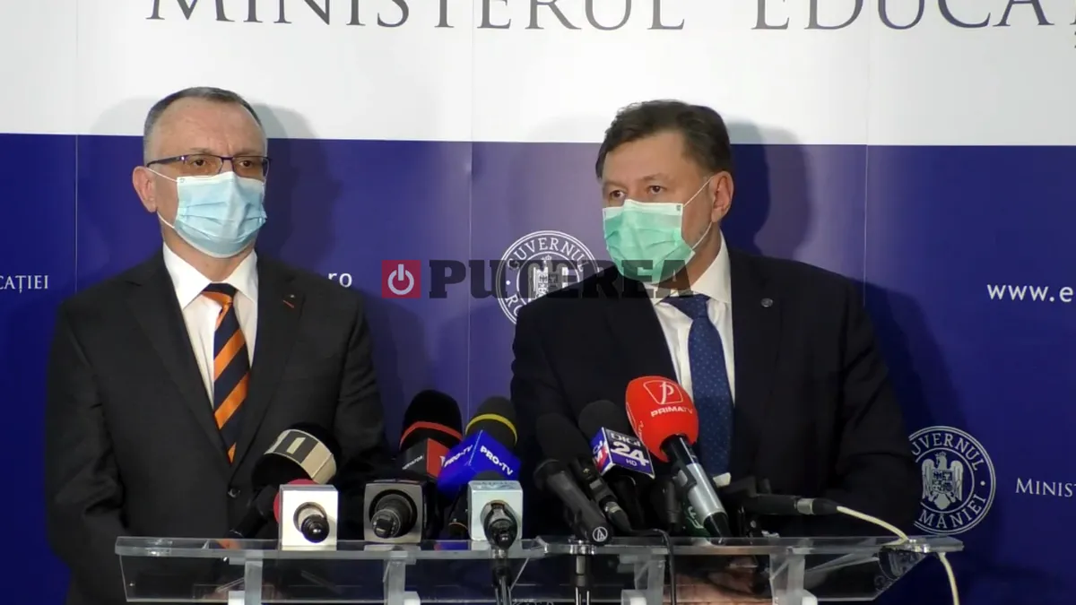 Noile reguli după care se vor desfășura cursurile școlare. În ce condiții se învață online