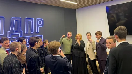 Diana Șoșoacă face acuzaţii de la Moscova: „Nicușor Dan vrea să mă bage la ospiciu pentru că spun adevărul”