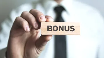 Vouchere de Paște pentru angajați. Câți bani pot primi de la angajatori fără taxe