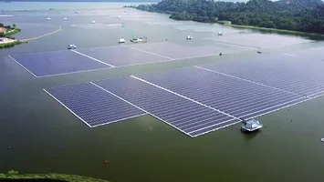 Premieră națională: Hidroelectrica montează panouri solare plutitoare pe lacul Ipotești