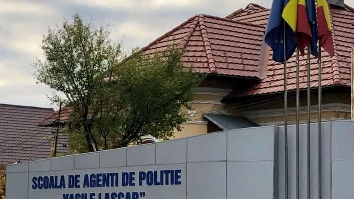 Cine este primarul devenit peste noapte polițist, susținut și garantat de Bădălău și Dragnea, care păstorește de 10 ani Școala de Poliție de la Câmpina