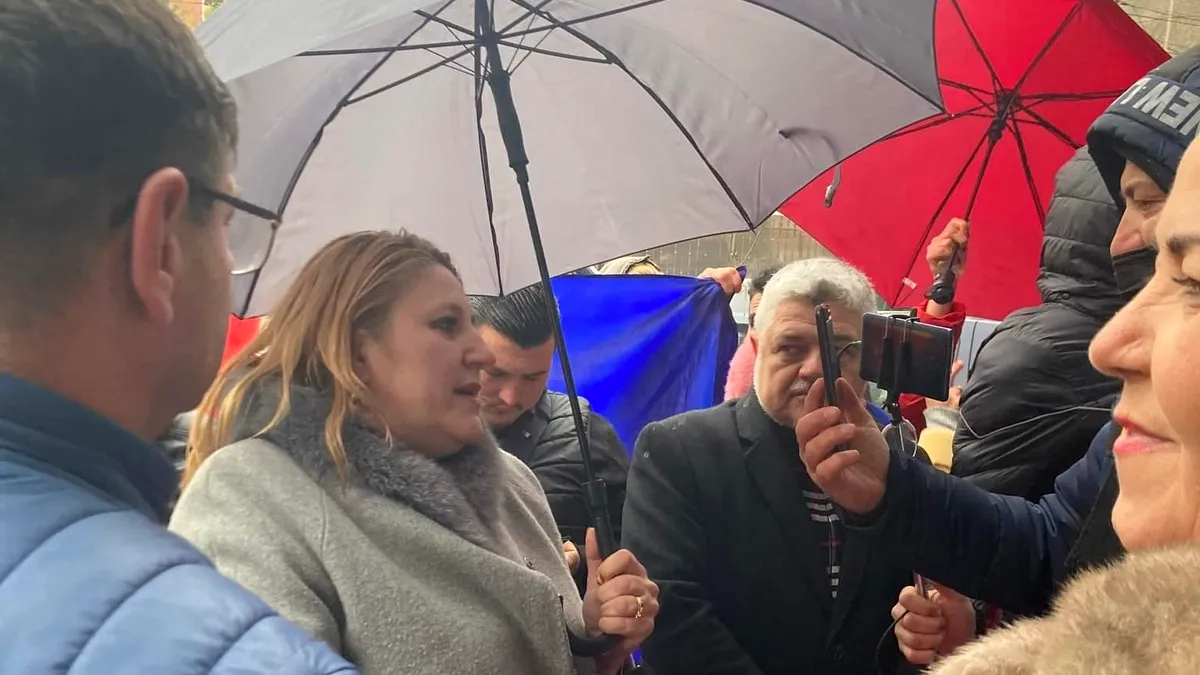 Control judiciar pentru soțul Dianei Șoșoacă pentru că ar fi lovit un polițist