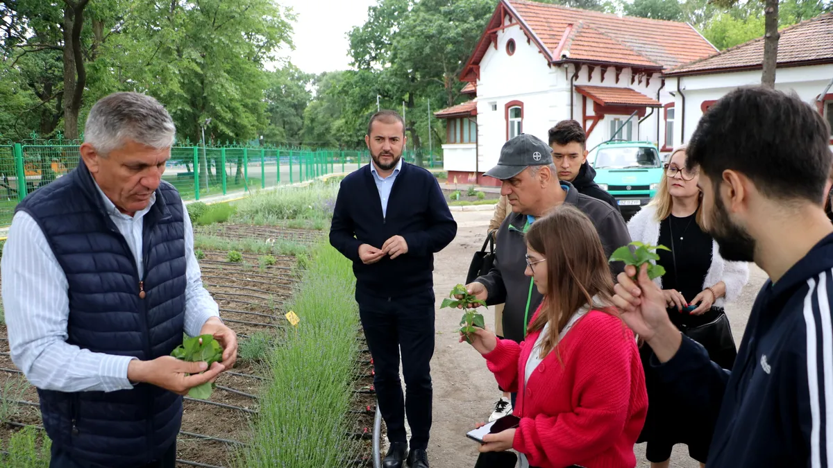 USAMV: Vizită educativă la Banca de Resurse Genetice Vegetale Buzău și Complexul Moara Vâlcelele