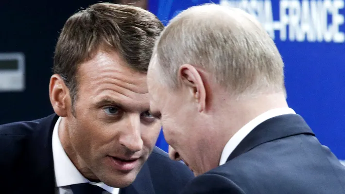Putin vrea să stea din nou de vorbă cu Macron. „Este ilogic, contraproductiv şi dăunător să reducem relaţiile noastre la zero”