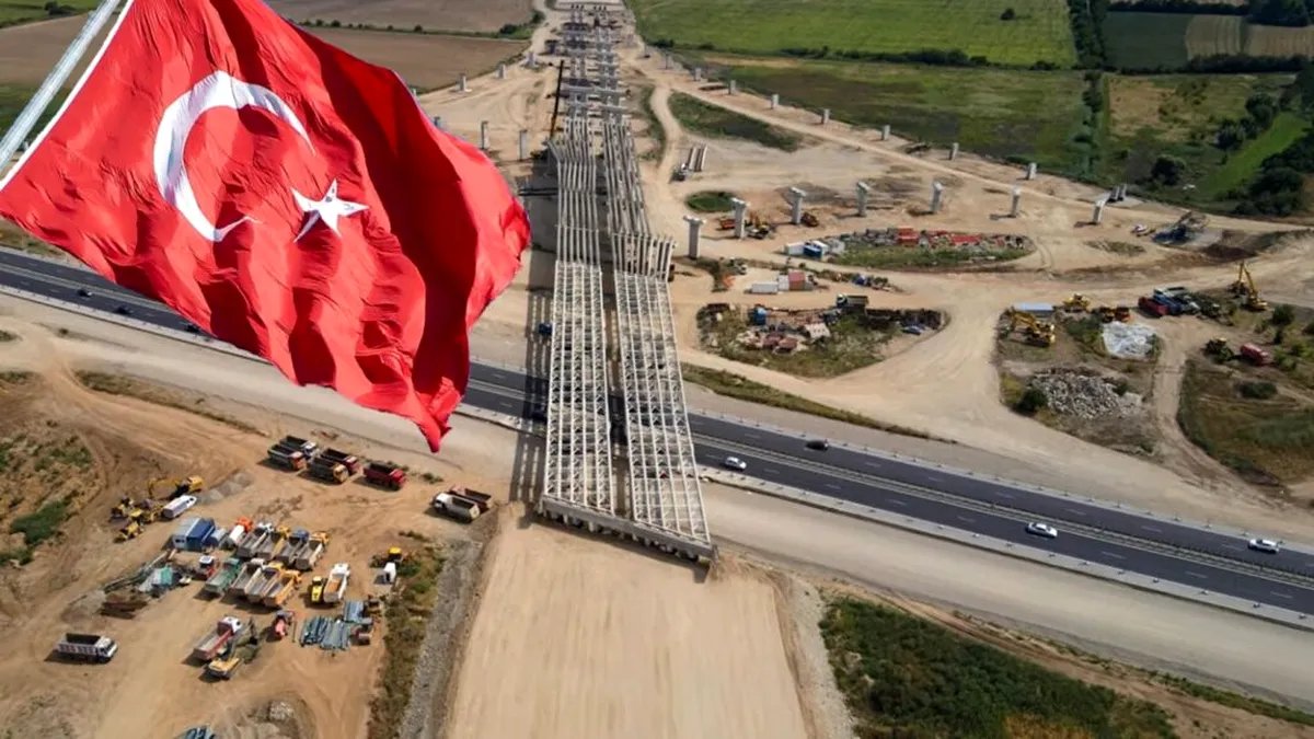 <strong>Firmele turceşti au primit proiecte de infrastructură de 4 miliarde de euro, în detrimentul celor româneşti</strong>