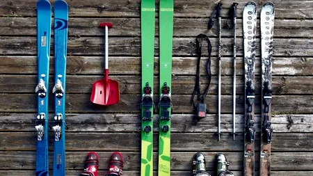 Românii sfidează regulile și peste hotare: Au mers la schi în Austria fără să mai țină cont de carantină