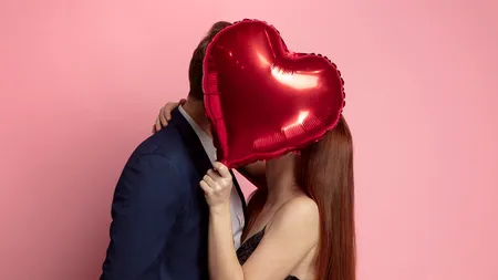 Horoscop 14 februarie 2026. Surprize mari pentru zodii de Valentine's Day