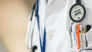 Medic acuzat de falsificarea unor documente medicale. Ce pedeapsă a primit, după ce și-a recunoscut vina