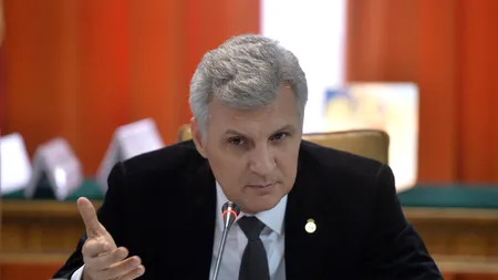Nicuşor Dan, acuzat că sună primarii şi preşedinţii de CJ ai PSD pentru a le cere susţinerea