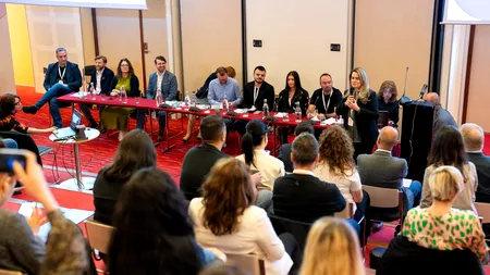 Conferința internațională RAC: Influenceri și creatori de conținut au discutat despre autoreglementarea în domeniu și onestitatea față de public
