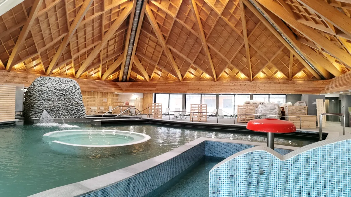 Centrul wellness de la Borsec e gata, în sfârșit, după 12 ani