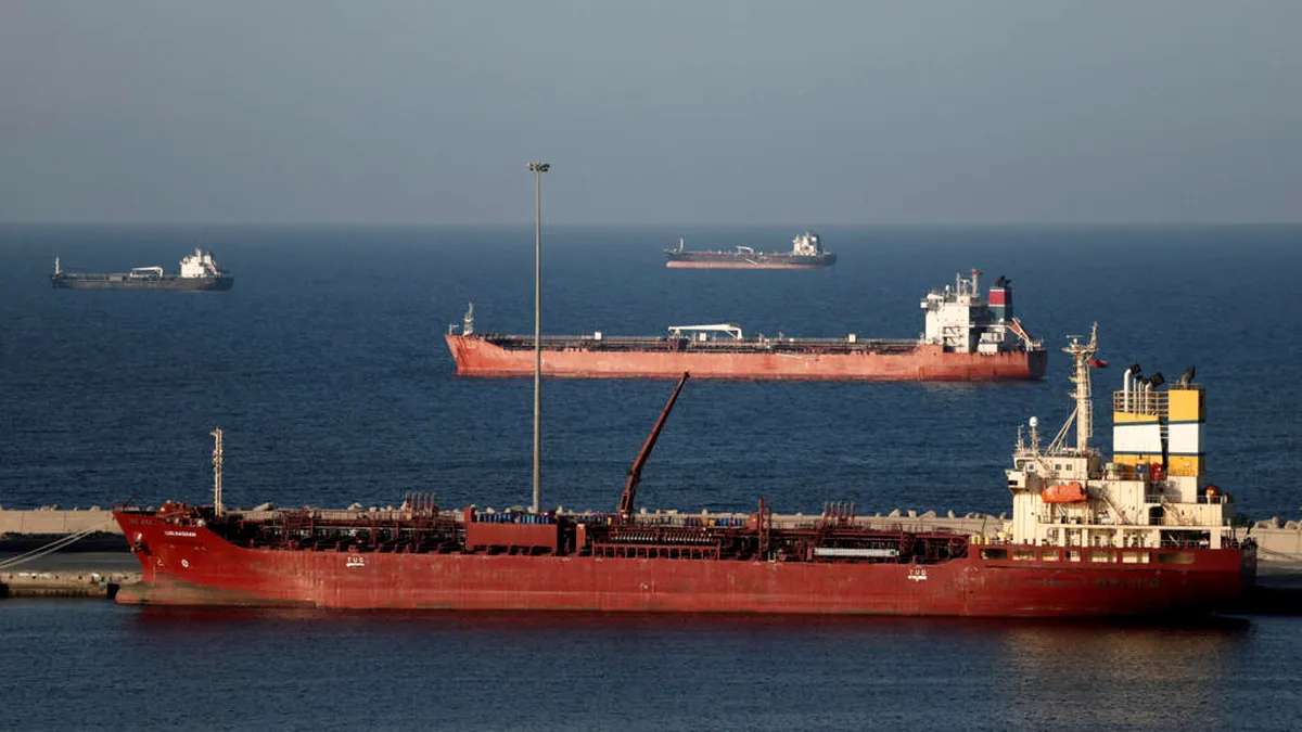 De ce nu poate fi „deblocată” rapid strâmtoarea Ormuz, chiar dacă americanii au portavioane în zonă