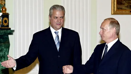 Analiză vestimentară: Adrian Năstase „a pus ochiul” pe hainele lui Putin și Zelenski. Nu i-a scăpat nici Cîțu