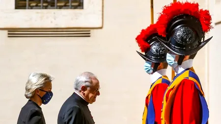 Gardian leșinat în timpul audienței papale