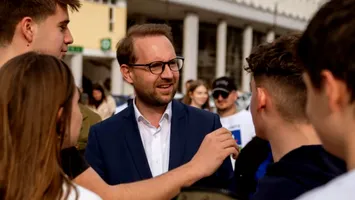 Reacția lui Dominic Fritz după ce CCR i-a validat pierderea mandatului: „Bine ați venit în dictatura PSD”