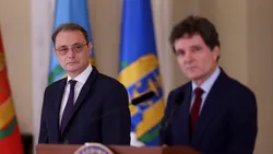 Luca Niculescu, primit cu mârâieli, nu cu uși trântite. Asta îi dă o șansă