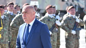 Ilie Bolojan, în fața „Scorpionilor Negri“ de la Craiova: „România se bazează pe profesionalismul și devotarea dumneavoastră“ (VIDEO)