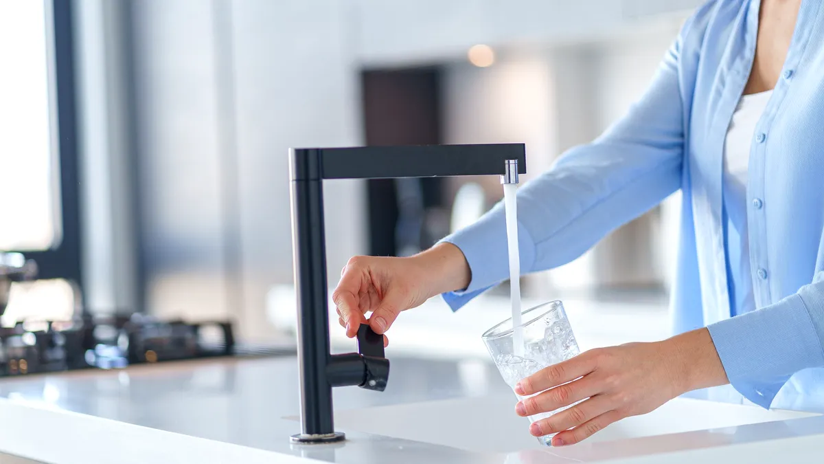 Programul de funcționare Apă Ilfov de sărbători. Departamentul Relații Clienți, disponibil permanent pentru sesizări tehnice