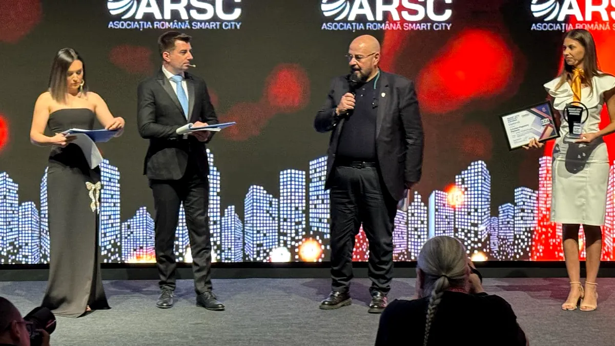Primarul Piedone, premiat la Gala Smart City Industry Awards pentru proiectul ”Locuințe nZEB pentru tinerii din Sectorul 5”