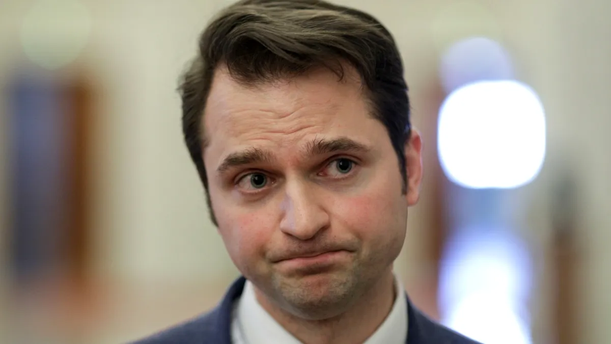Sebastian Burduja, tot mai singur la Ministerul Energiei
