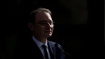 Luca Niculescu vrea un Guvern pe doi ani, nu unul de „sacrificiu”. Discuțiile cu AUR nu sunt pe agendă: „România are nevoie de predictibilitate”