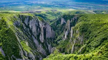 Descoperiri șocante în Munții Apuseni. Marile bogății, ascunse într-un loc straniu
