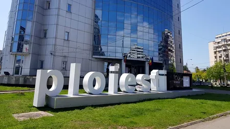Panică la Primăria Ploiești: O femeie a aruncat cu benzină pe holurile instituției și a amenințat că dă foc clădirii