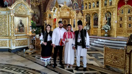 Adriana Bahmuțeanu s-a cununat religios într-o mănăstire din Ucraina: 
