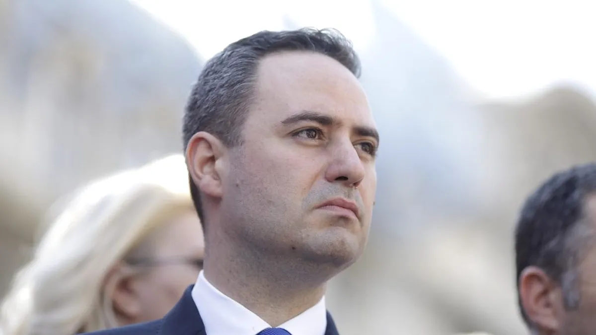 Ministrul Finanțelor, Alexandru Nazare, a fost revocat